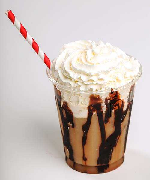 Café Mocha Frio con Caramelo Mediano