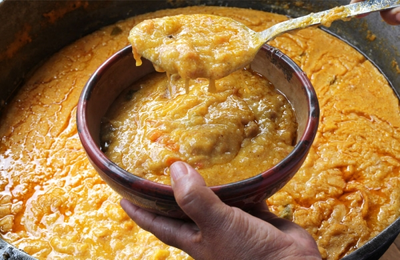 Guiso espeso de Indio Viejo con tortilla frita